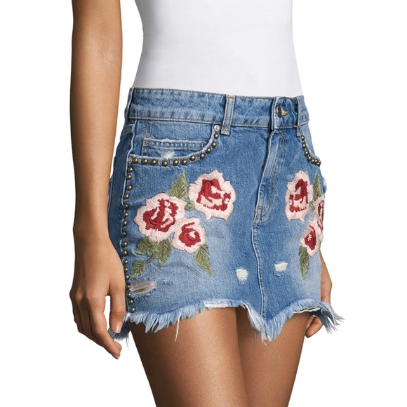 Free People Denim - 🛍 FINAL MARKDOWN🛍Free People Embroidered Skirt
